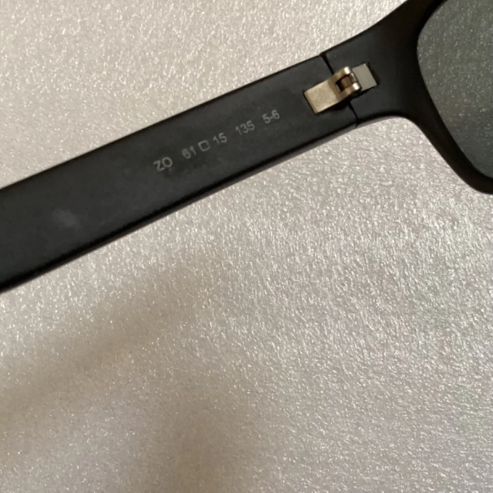 Fossil Unisex Black Sunglasses